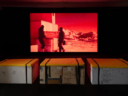 Ohan Breiding, Belly of a glacier, exhibition view. Courtesy of MASS MoCA