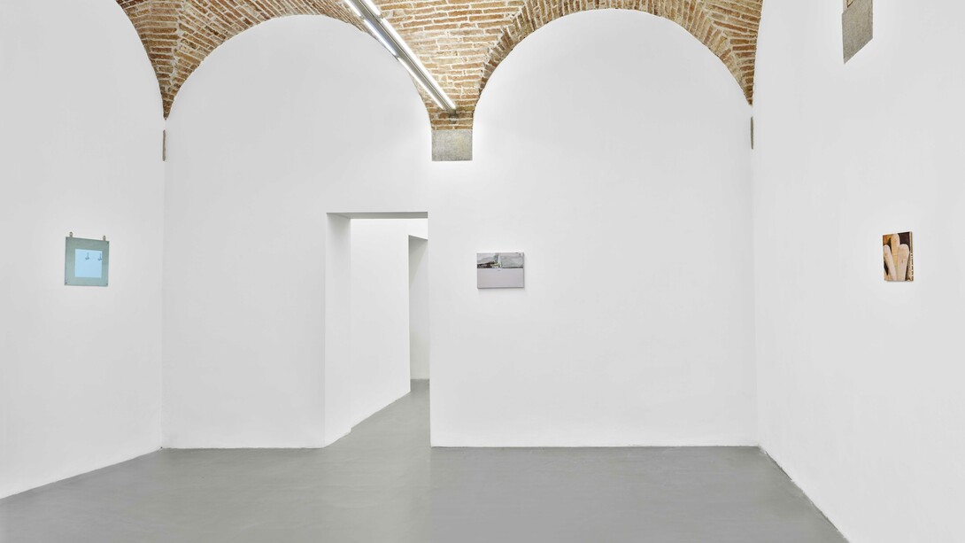 Flora Fritz, Cars. Autos, exhibition view. Courtesy of SpazioA