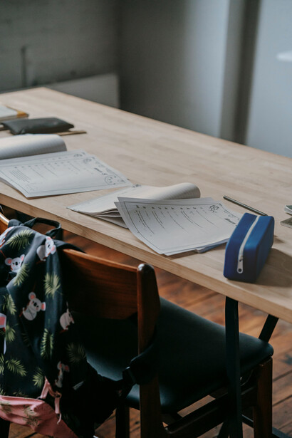 La dificultad para leer textos complejos de manera sostenida se ha convertido en una nueva forma de desigualdad social