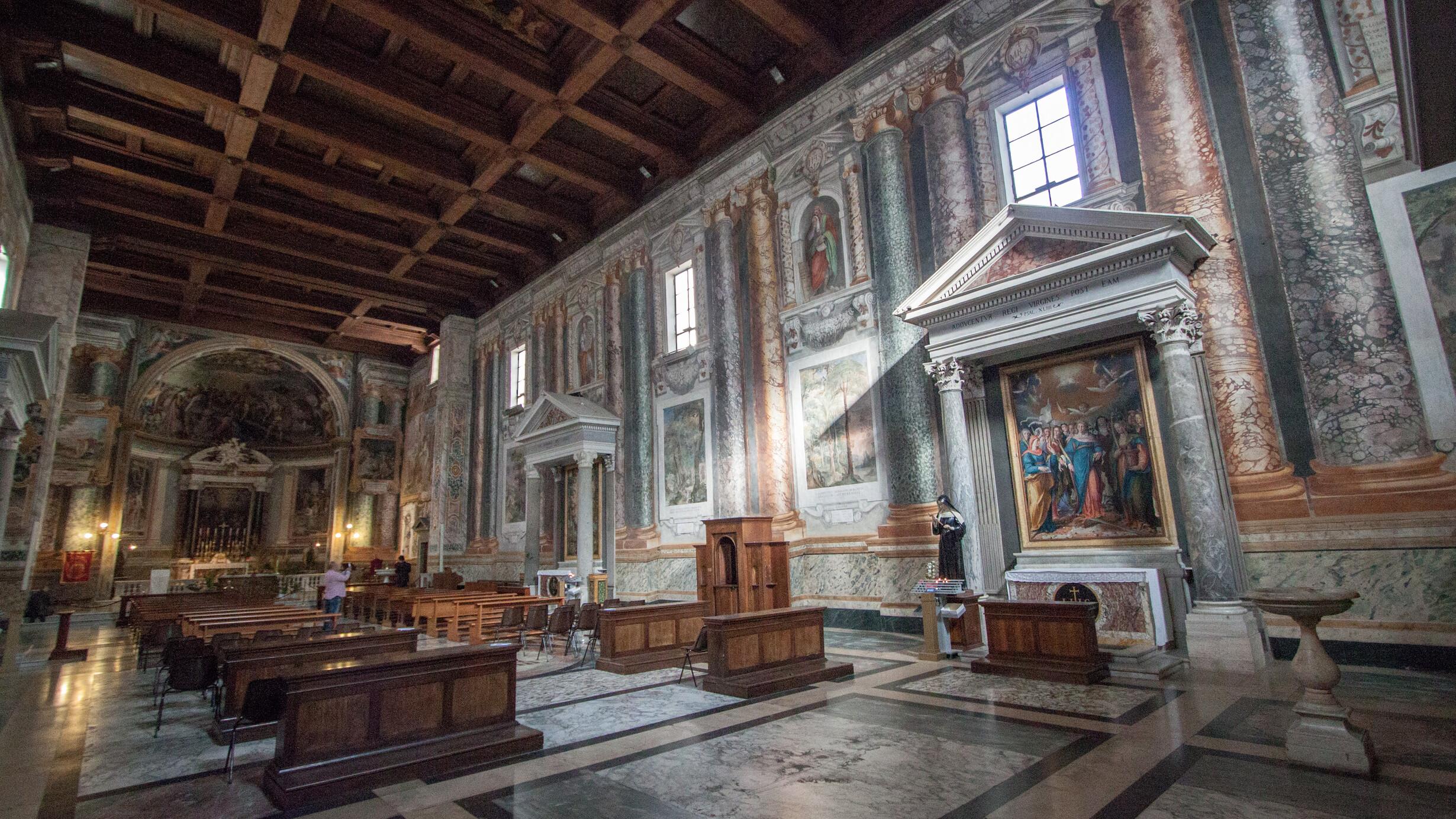 La basilica di San Vitale Meer