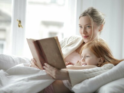 A cada fase da vida, a criança terá o seu livro ideal. É importante os pais estarem atentos a essa evolução e proporcionarem à criança o tipo de livro apropriado para cada fase, estimulando a liberdade de escolha e de leitura, para que ela cresça com a consciência de que a leitura é um ato de liberdade e não uma imposição ou obrigação dos pais, e, mais tarde, da escola e da sociedade