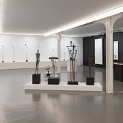 Cosmo–Takis homage to Takis (1925 – 2019) on the occasion of the 100th anniversary of his birth, exhibition view. Courtesy of Xippas