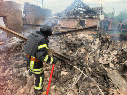 Destruction in the city of Vovchansk (Kharkiv region, Ukraine) after the Russian bombing. Every advance or retreat on the front lines is measured in young lives lost, while diplomatic speeches become powerless echoes