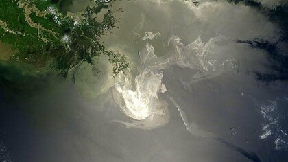Satellite image of the Deepwater Horizon oil spill in the Gulf of Mexico, 24 May 2010