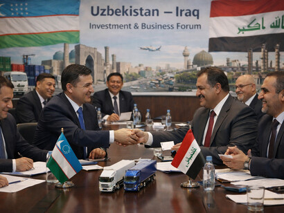 Uzbek and Iraqi delegations during a bilateral business meeting focused on economic cooperation