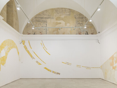 Juan López, Un tratamiento superficial, vista de exhibición. Cortesía del artista y del Museo Patio Herreriano. Foto por Victor Hugo Martín Caballero