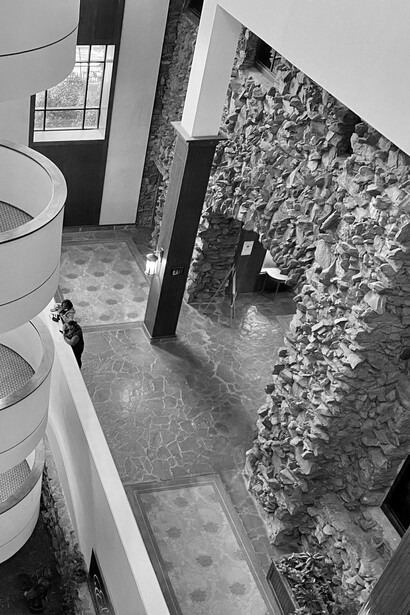 Vanderbilt Wing Atrium, Grove Park Inn, Asheville, NC, USA