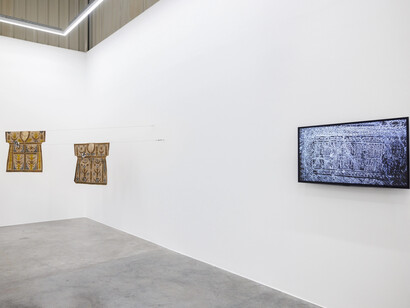 Anahita Razmi, The task of the mythologist, exhibition view. Courtesy of CARBON 12