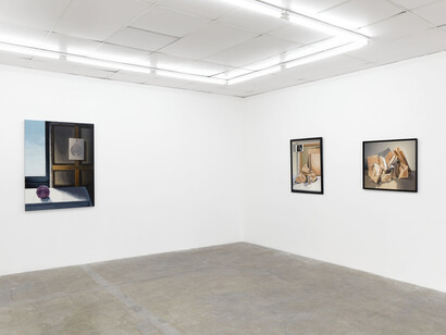 Marina Stern, Luminary, exhibition view. Courtesy of Bel Ami