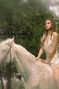 Photo by Raissa B. per Simone Racioppo. Red  Carpet and Wedding, per Seek Me