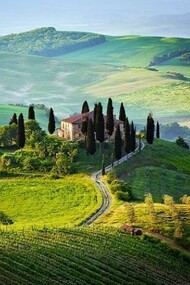 The typical Tuscan village in the middle of nowhere