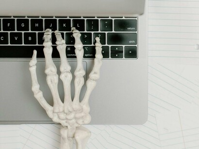 Os educadores desempenham um papel crucial na integração da tecnologia na educação. Investir na capacitação docente para o uso de novas tecnologias é essencial para garantir que os estudantes possam se beneficiar plenamente das ferramentas digitais disponíveis



