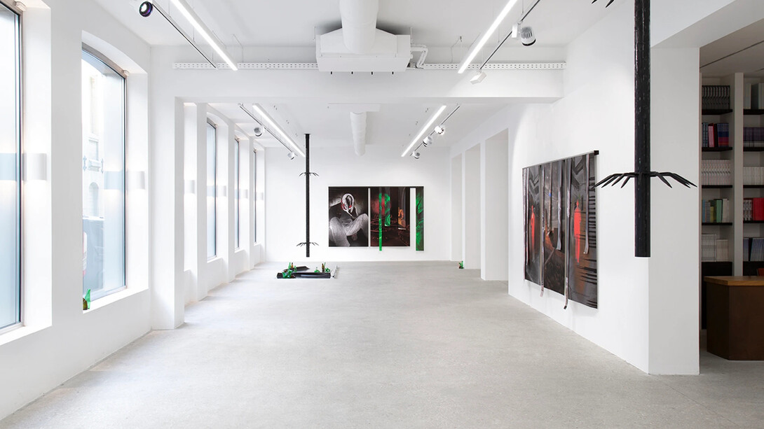 Nicolas Lebeau, Would you wear my eyes? Vue de l'exposition. Avec l'aimable autorisation de la Galerie Kamel Mennour