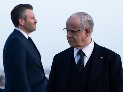 Toni Servillo e Orlando Cinque sono Mariano De Santis e il col. Massimo Labaro in una scena del film "La grazia", foto di Andrea Pirrello