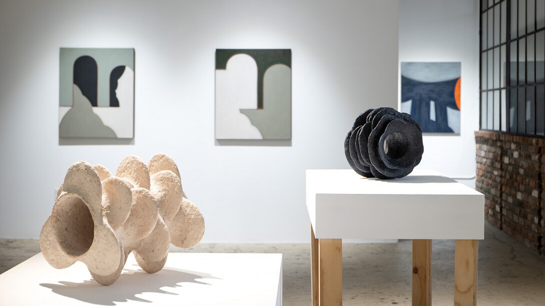 Mirena Kim, Portmanteau, exhibition view. Courtesy of Patricia Sweetow Gallery 