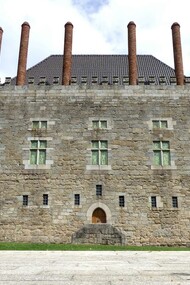 Rogério de Azevedo, restauration du palais des ducs de Bragance, Guimarães