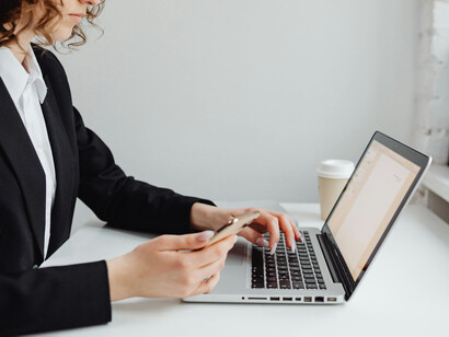 Seguir un camino impuesto puede llevar a la frustración, pero también que siempre existe la posibilidad de rebelarse y elegir con autenticidad