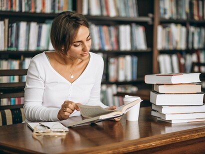 Deepening fundamental knowledge of philosophy, debate, and critical thinking: the continuous learning required to improve performance in the evolving professional world