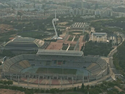 Se trata de 400 hectáreas aproximadamente, situadas en la montaña de Montjuïc, donde se ubicaron las principales instalaciones deportivas para los Juegos de la XXV Olimpiada. El Anillo Olímpico de Montjuïc, Barcelona, España