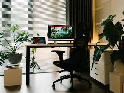 A stylish home office combining simplicity, comfort, and natural elements