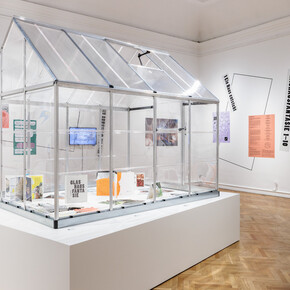 Glashausfantasie. Freundinnenderkunst, ausstellungsansicht. Mit freundlicher genehmigung von Francisco Carolinum Linz