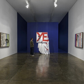 Jonathas de Andrade, Permanência relâmpago, vista da exposição. Cortesia da Galeria Nara Roesler