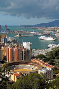 Vista do Porto Castillo Gibralfaro em Málaga, Espanha