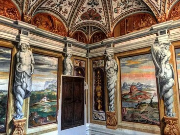 Studiolo, Museo della Certosa, Pavia, Italia