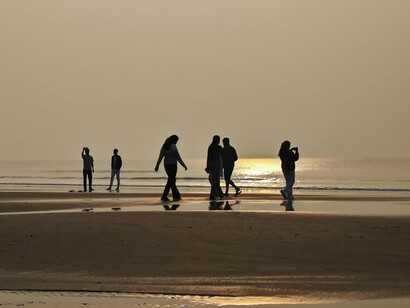 Tudo bem, acontece, não guardo mágoas, que me fariam mal, mas se darei o que não me deram, aí é outra história, não sei, se fosse agora não daria nada, mas estou evoluindo e, quem sabe, daqui a uns anos eu mude a minha atitude? Só o tempo dirá, mas como eu já disse, não guardo mágoas, apenas me lembrarei do que ouvi e assim tomarei minhas decisões sem considerar a mágoa