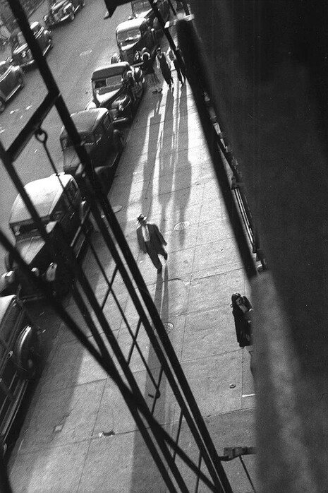 David Vestal, From Eva Konikoff's window, West 22nd St., New York (detail), 1949. Courtesy of Robert Mann Gallery
