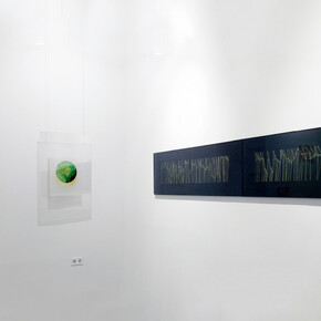 Varios artistas, Entrelíneas, vista de exhibición. Cortesía de Gaalería La Cometa