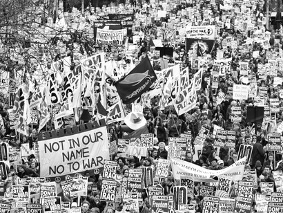 Andrew Wiard, Demonstration against the
imminent invasion of Iraq by Stop the War Coalition, the Campaign for Nuclear Disarmament and the Muslim Association of Britain, 15 February 2003. Courtesy of the National Galleries of Scotland