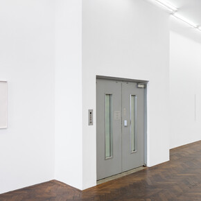 Fred Sandback, The complete multiples, 1968–94, ausstellungsansicht. Mit freundlicher genehmigung der Galerie Hubert Winter