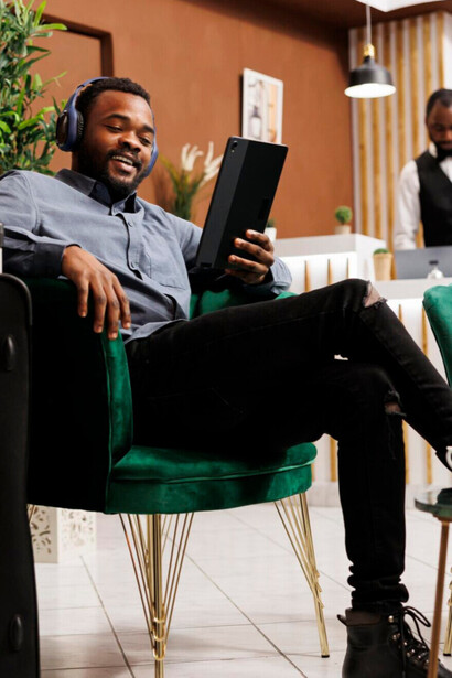 Lounge staff can help with rebooking during delays, seat changes, and flight information