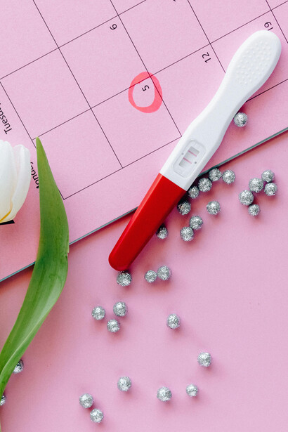 Ginecologia natural promove a saúde feminina com base em saberes ancestrais, priorizando o bem-estar físico, mental e espiritual