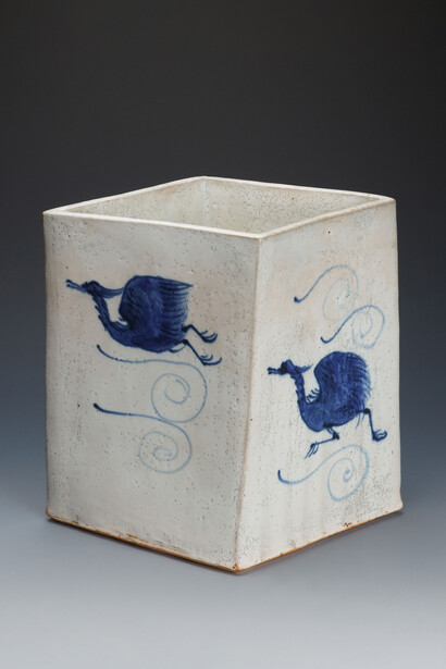 Kawamoto Goro 河本五郎, Flower vessel with sometsuke (cobalt) bird motif drawings, 
1980’s. Courtesy of Dai Ichi Arts
