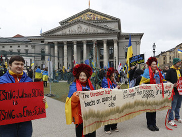 Tras el Imperio Británico, Estados Unidos siguió su propio camino para construir un imperio global anglosajón, pero ya con Estados Unidos siempre al frente. Conferencia de Seguridad de Múnich, Alemania