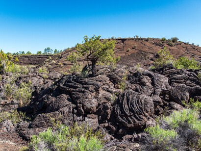 Pedro Cubero desembarcó en Acapulco y cruzó Nueva España (actual México y EE.UU.) por tierra, pasando por Chilapa, Trisco, Puebla de los Ángeles y el Mal País. Monumento Nacional El Malpaís, Nuevo México, Estados Unidos 