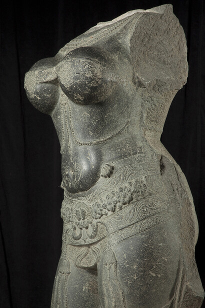 Torso of a female deity, 1400–1600. Southern India. Stone. Courtesy of Asian Art Museum, The Avery Brundage Collection, B63S3+.
