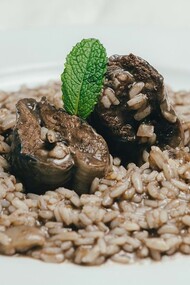 Arroz de lampreia empratado com hortelã