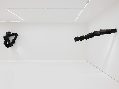 Lee Bae, Syzygy, exhibition view. Courtesy of Esther Schipper Gallery