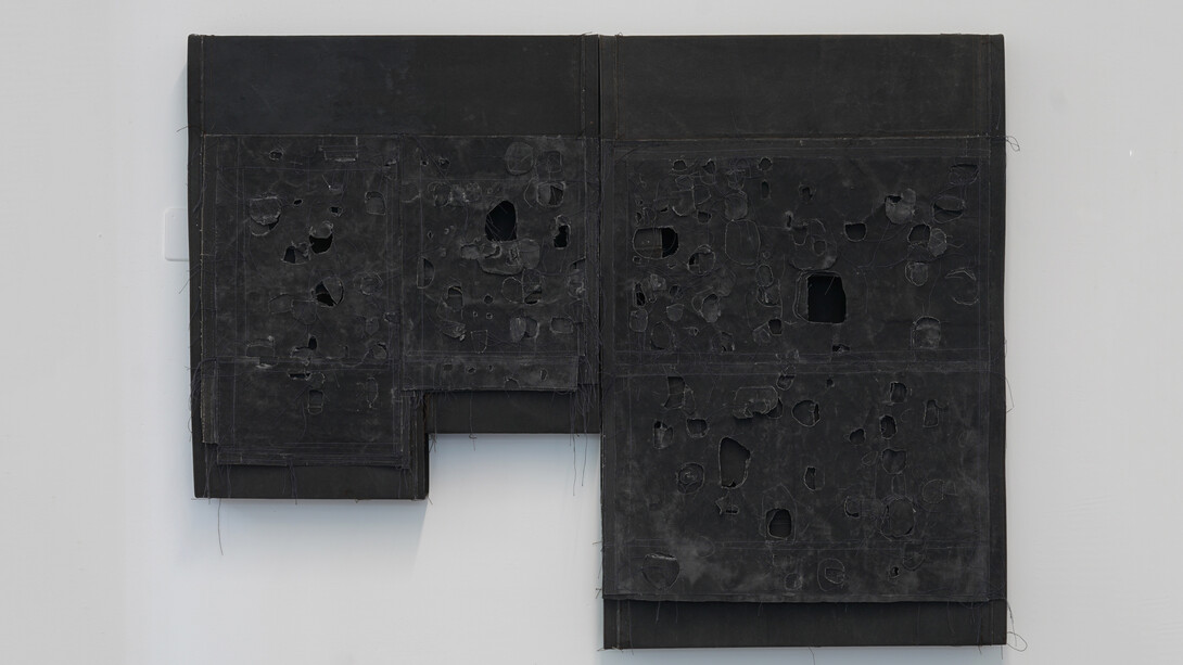 Simon Callery, Limehouse night paintings, exhibition view. Courtesy of annex14