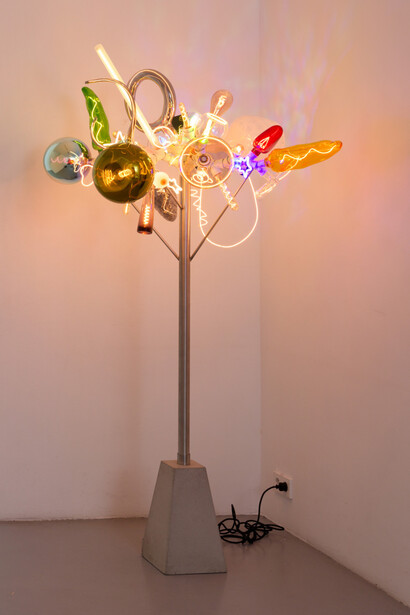 Kaspar Müller, Driving through the countryside, exhibition view. Courtesy of Galerie Hussenot