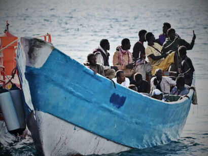 Llegan porque quieren vivir y muchos arriesgan morir en el mar, España