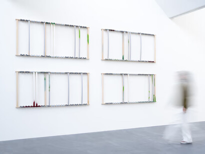 Florian Slotawa, Grammatik einfach erklärt, exhibition view. Courtesy of Von Bartha
