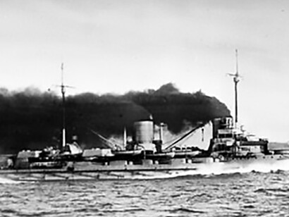 In August 1914, Goeben evaded British pursuit in the Mediterranean and reached Constantinople, leading to the Ottoman Empire’s entry into World War I