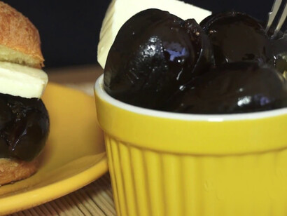 Comer pan con higo mientras se camina por las calles de Guaranda refuerza la idea de una ciudad que se disfruta sin apuro