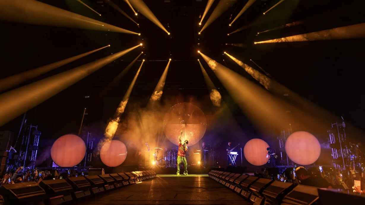 La historia reciente de Venezuela ha marcado a toda una generación que debió emigrar, llevando consigo su identidad, su lenguaje y su música como refugio emocional. Mayo de 2024, Reflexa Tour, México