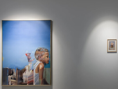 Phoebe Leech, Hidden boys, open blue, exhibition view. Courtesy of JD Malat Gallery