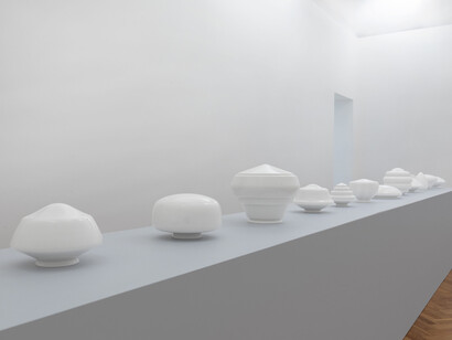 Iran do Espírito Santo, Tracciare il pensiero. 2002-2025, exhibition view. Courtesy of Mazzoleni Gallery